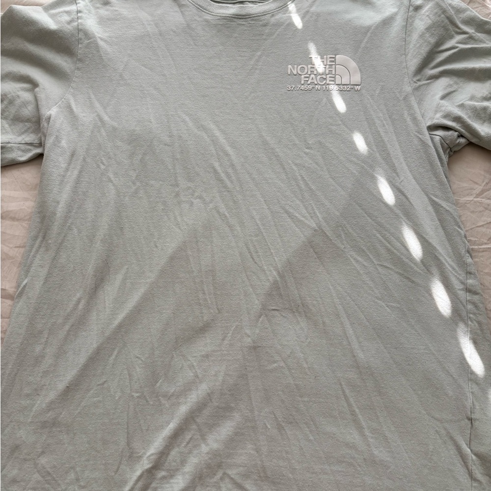 The North Face Men's Light Gray Short Sleeve Tee